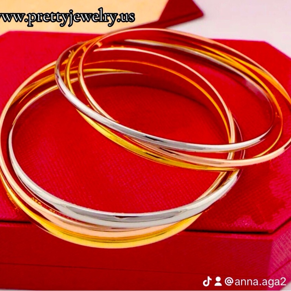 ELEGANT BRACELET